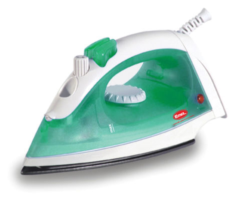 Améliorez votre jeu de repassage avec LM-788A Steam Iron 1,50m longueur de cordon
