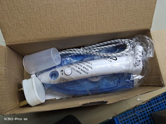 Obtenez des vêtements parfaitement pressés à chaque fois avec le fer à vapeur LM-303 à 230V